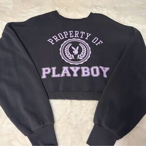 PLAYBOY Black Cropped Sweatshirt with Lilac Logo